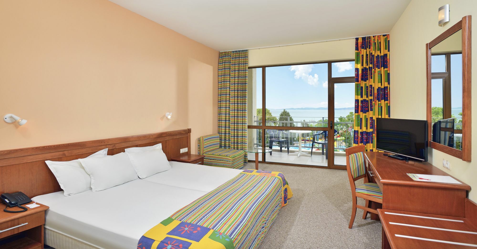 Sol Nessebar Bay All Inclusive Room photo
